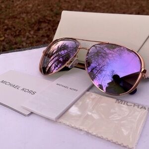 ☀️NEW Michael Kors Violet Mirrored AVIATOR sunglasses for Women rose gold